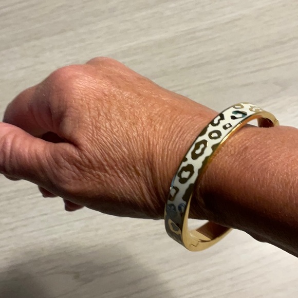 Kate Spade New York Changing Spots Hinge Bracelet Cream Gold- Rare - Picture 6 of 16